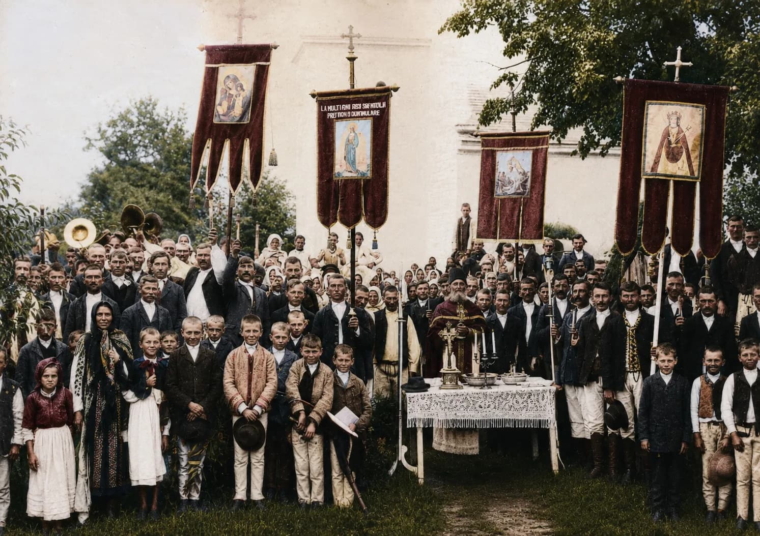 Sfintirea bisericii din Sangeorgiu de Mures, 1909